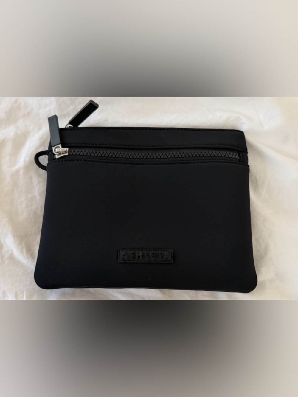 Athleta diem pouch